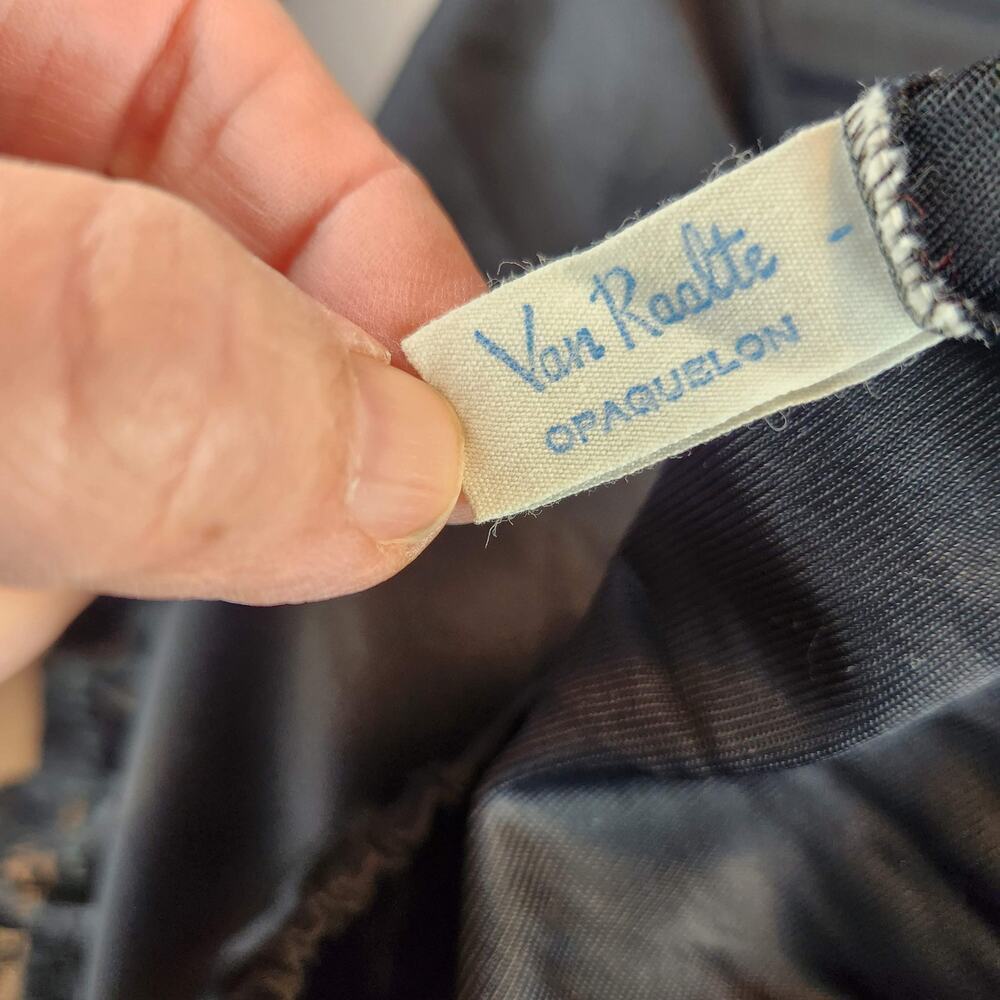 Vintage Van Raalte Half Slip S Black Nylon Lace Ruffle Trim Skirt Slip Lingerie - Picture 5 of 5